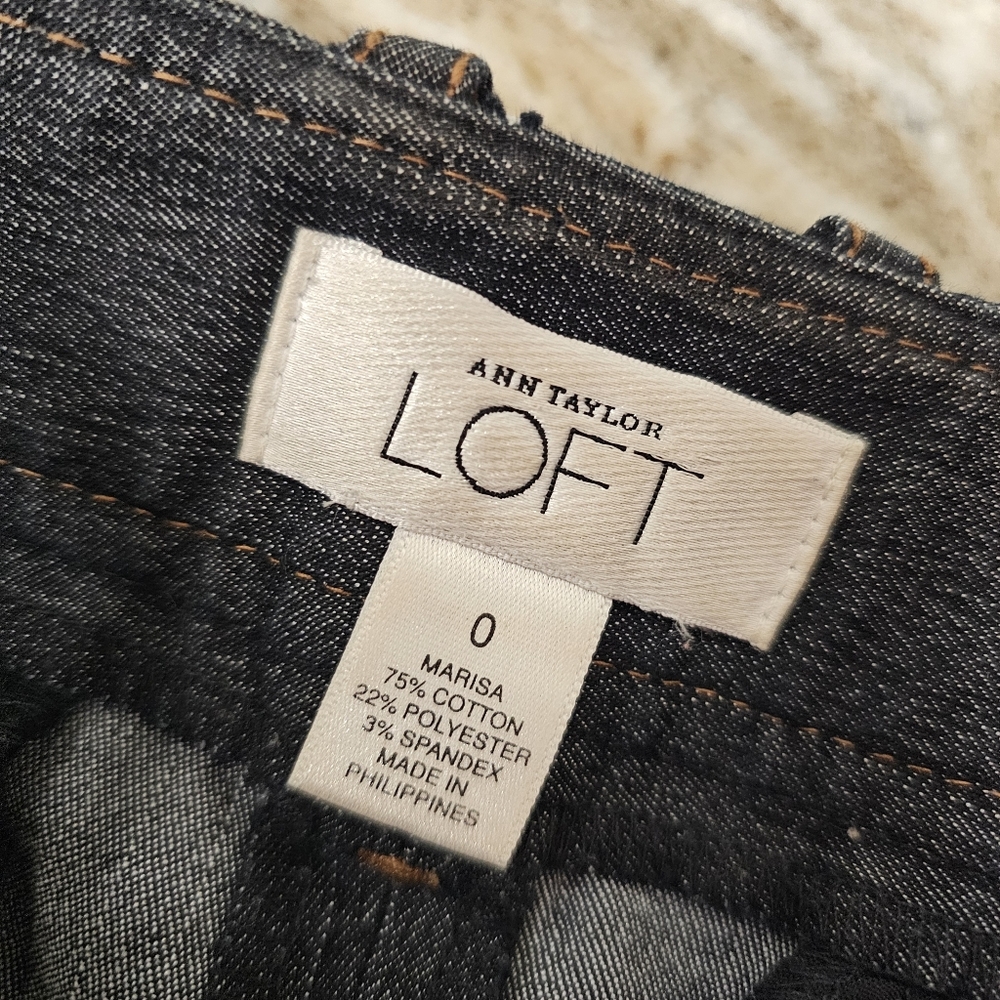 LOFT Capri Denim Pants Size 0 - Picture 5 of 7